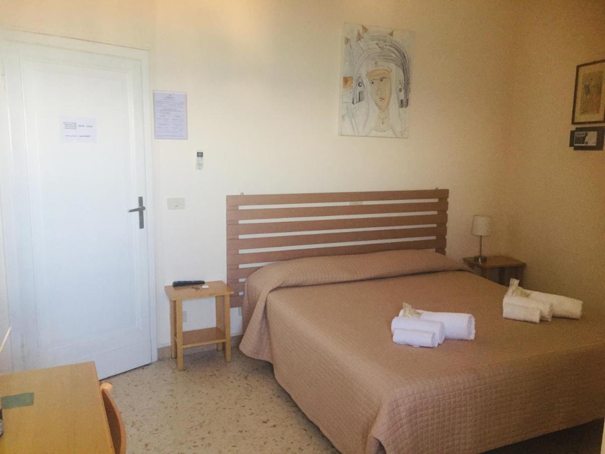 Castello - Solo Pernotto Hotel Cupra Marittima Kültér fotó