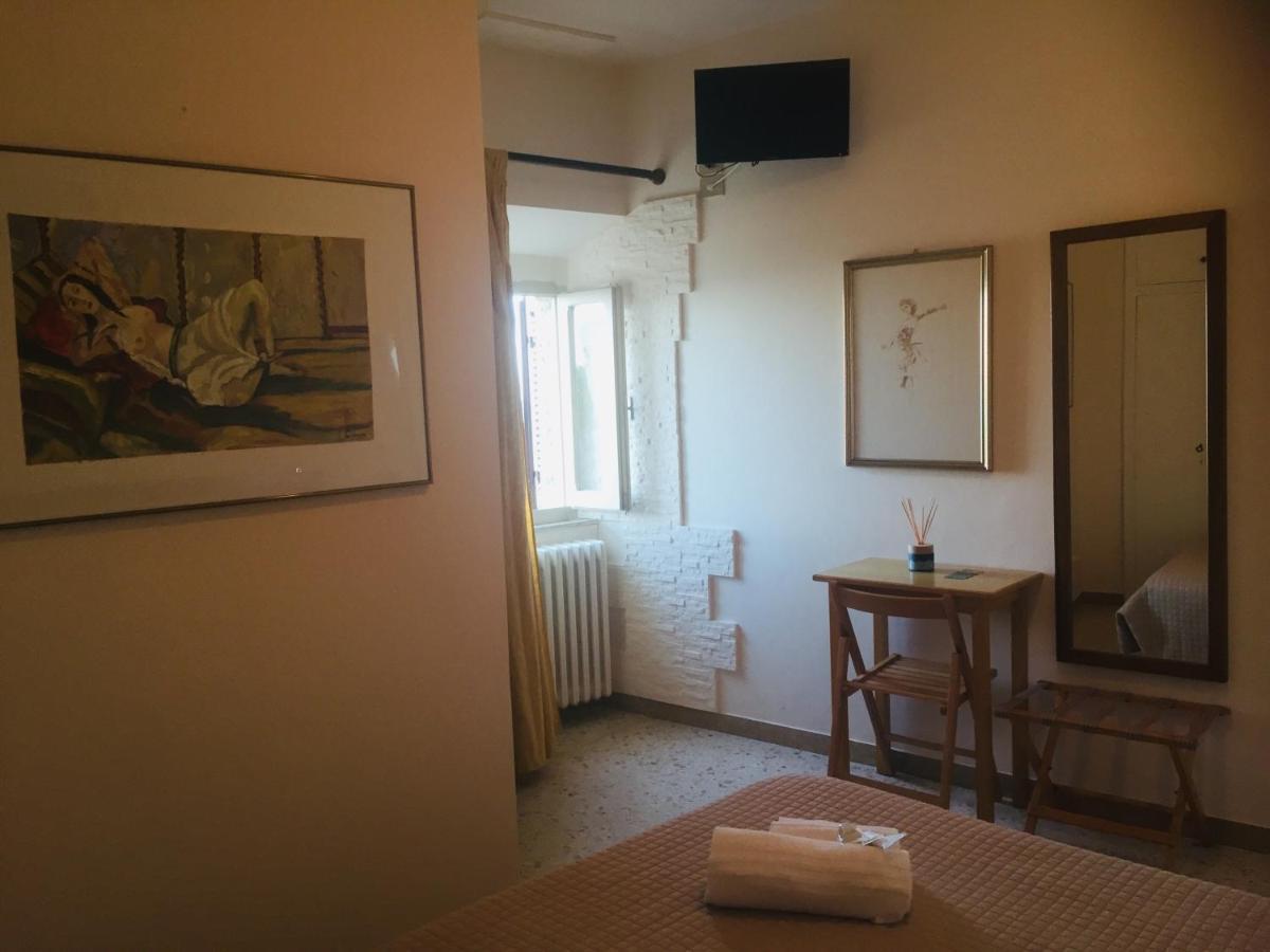 Castello - Solo Pernotto Hotel Cupra Marittima Kültér fotó