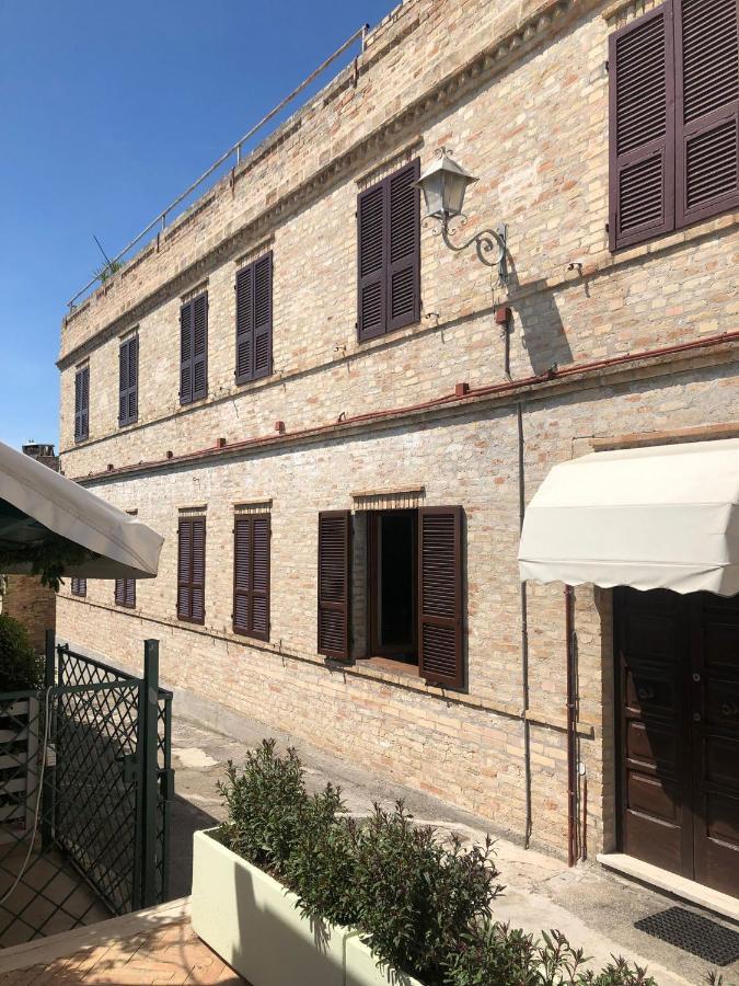 Castello - Solo Pernotto Hotel Cupra Marittima Kültér fotó