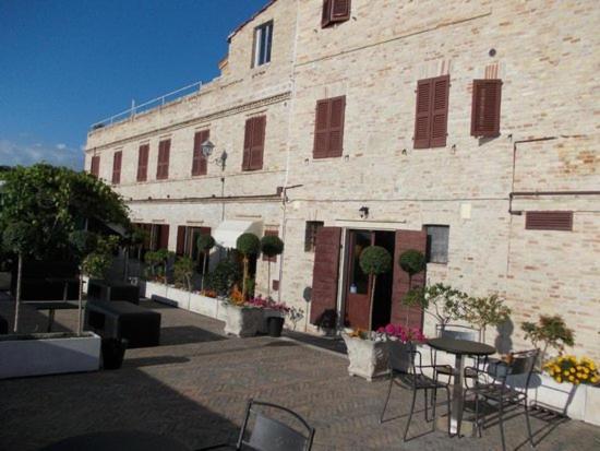 Castello - Solo Pernotto Hotel Cupra Marittima Kültér fotó