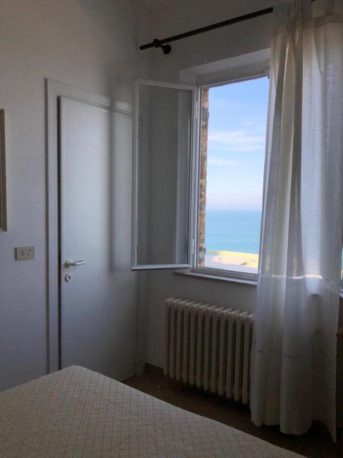 Castello - Solo Pernotto Hotel Cupra Marittima Kültér fotó
